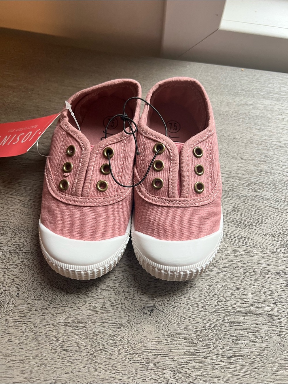 Kids Slip-On Canvas Sneakers in Dusty Pink